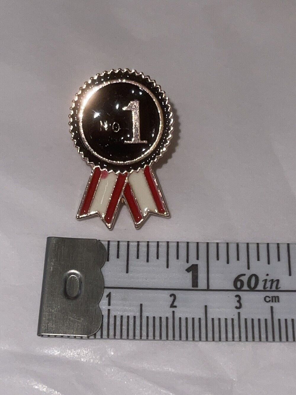 #1 Ribbon Pin Brooch